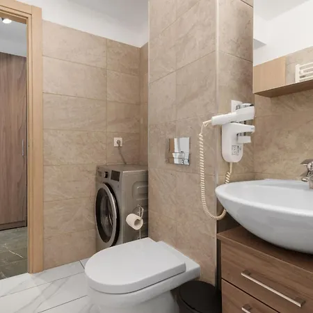 Maia With One Bedroom & Fully Kitchen Apartment Bucharest