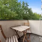 Maia With One Bedroom & Fully Kitchen * Bucarest