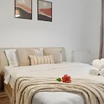 Maia With One Bedroom & Fully Kitchen 아파트