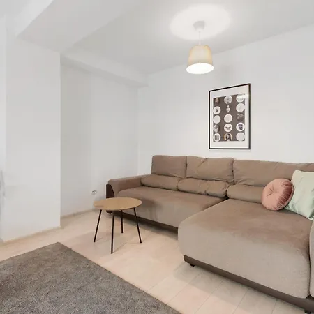 Appartement Maia With One Bedroom & Fully Kitchen *