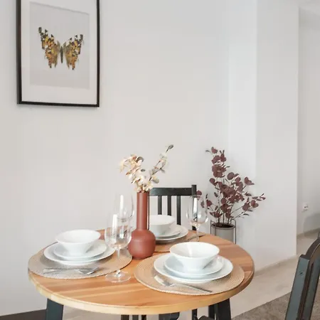 Maia With One Bedroom & Fully Kitchen