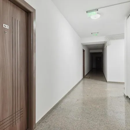 Maia With One Bedroom & Fully Kitchen Appartement Bucarest
