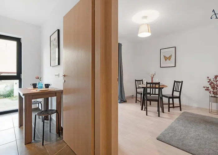 Maia With One Bedroom & Fully Kitchen * Boekarest