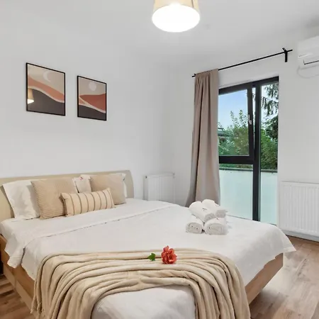 Maia With One Bedroom & Fully Kitchen