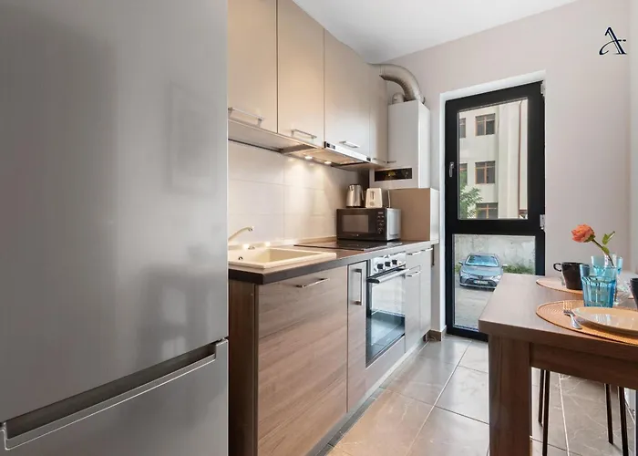 Apartament Maia With One Bedroom & Fully Kitchen Bukareszt